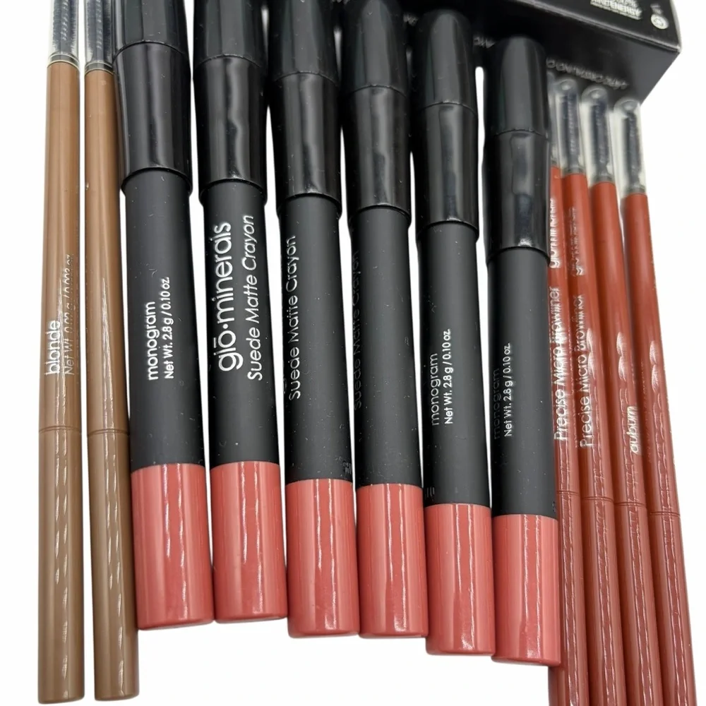 GLO MINERALS MAKEUP BUNDLE – SUEDE MATTE LIP CRAYONS & BROW DEFINERS (LOT#47)